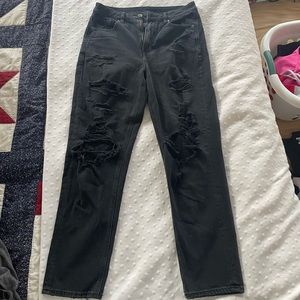 American eagle black jeans size 6 with holes
